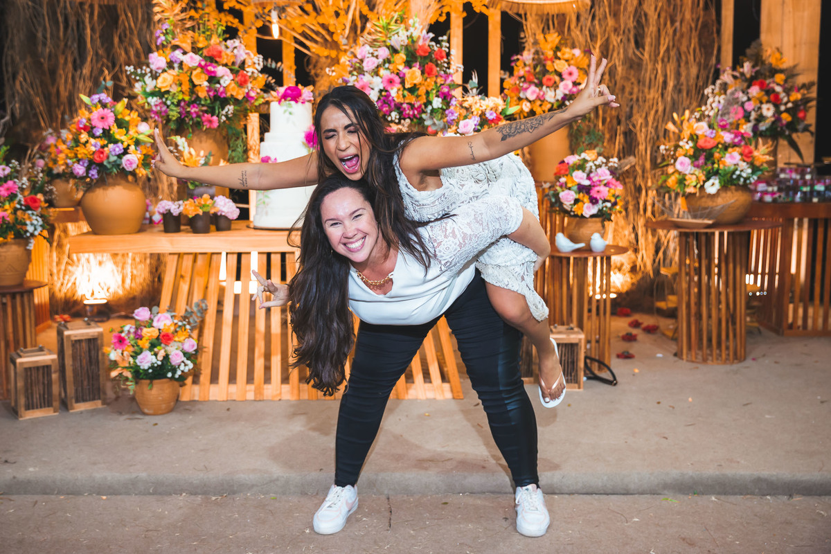 amor-casamento, Kelly e Alexandre-pôr do sol, Lounge Conceito-praia de Iparana, fotografia de casamento-amor, cumplicidade-emocionante, momento especial-troca de votos, preparativos-gestos de carinho, atmosfera mágica-intimidade, romance-felicidade