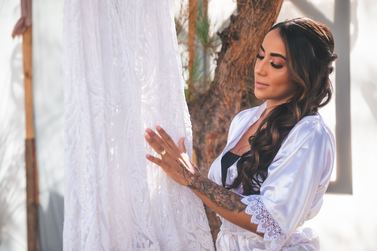 amor-casamento, Kelly e Alexandre-pôr do sol, Lounge Conceito-praia de Iparana, fotografia de casamento-amor, cumplicidade-emocionante, momento especial-troca de votos, preparativos-gestos de carinho, atmosfera mágica-intimidade, romance-felicidade