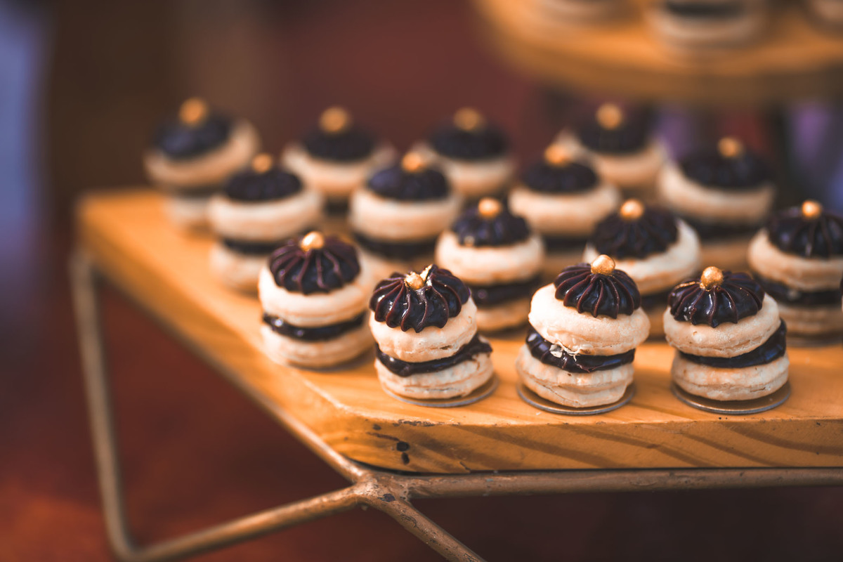 amor-casamento, Kelly e Alexandre-pôr do sol, Lounge Conceito-praia de Iparana, fotografia de casamento-amor, cumplicidade-emocionante, momento especial-troca de votos, preparativos-gestos de carinho, atmosfera mágica-intimidade, romance-felicidade