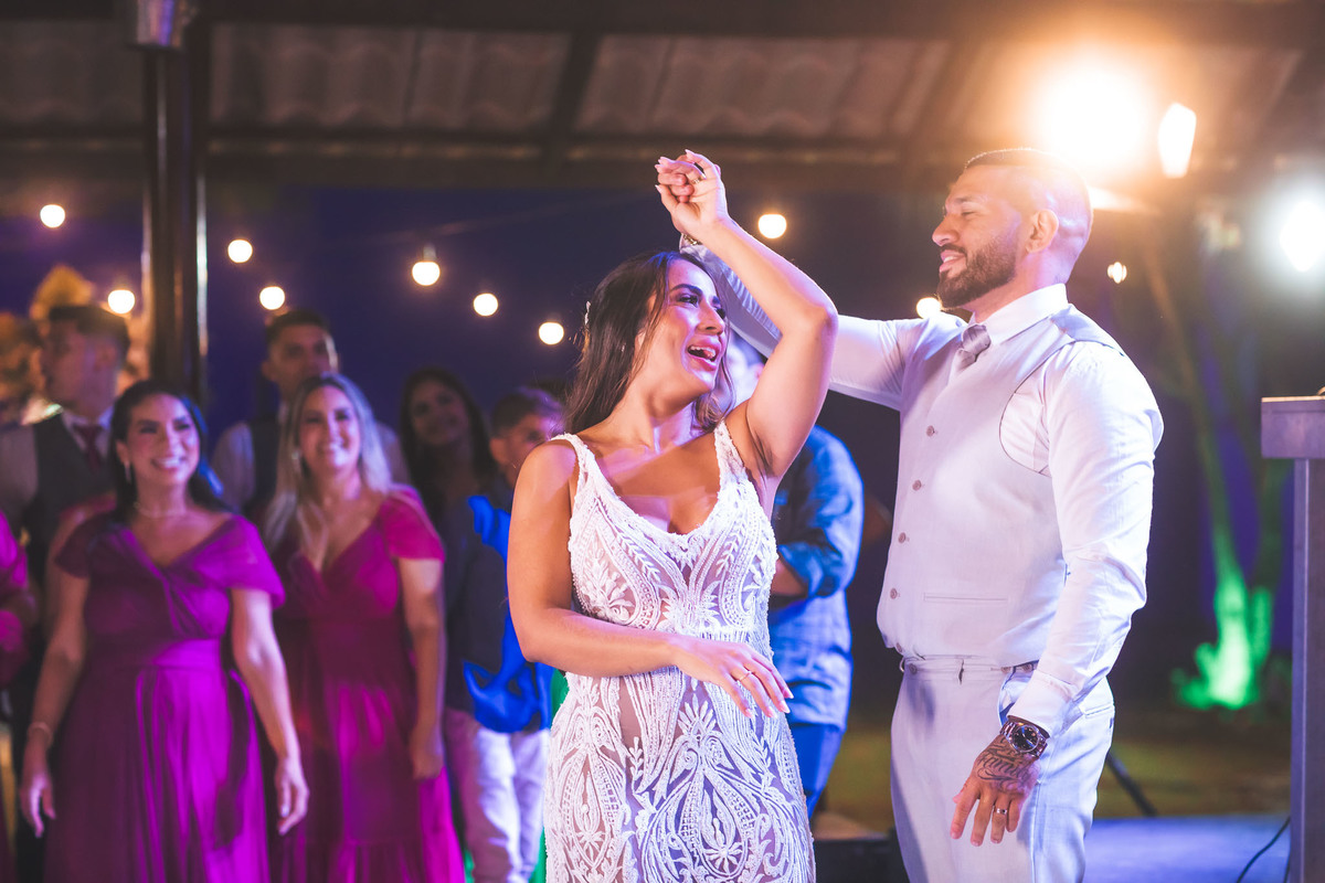 amor-casamento, Kelly e Alexandre-pôr do sol, Lounge Conceito-praia de Iparana, fotografia de casamento-amor, cumplicidade-emocionante, momento especial-troca de votos, preparativos-gestos de carinho, atmosfera mágica-intimidade, romance-felicidade