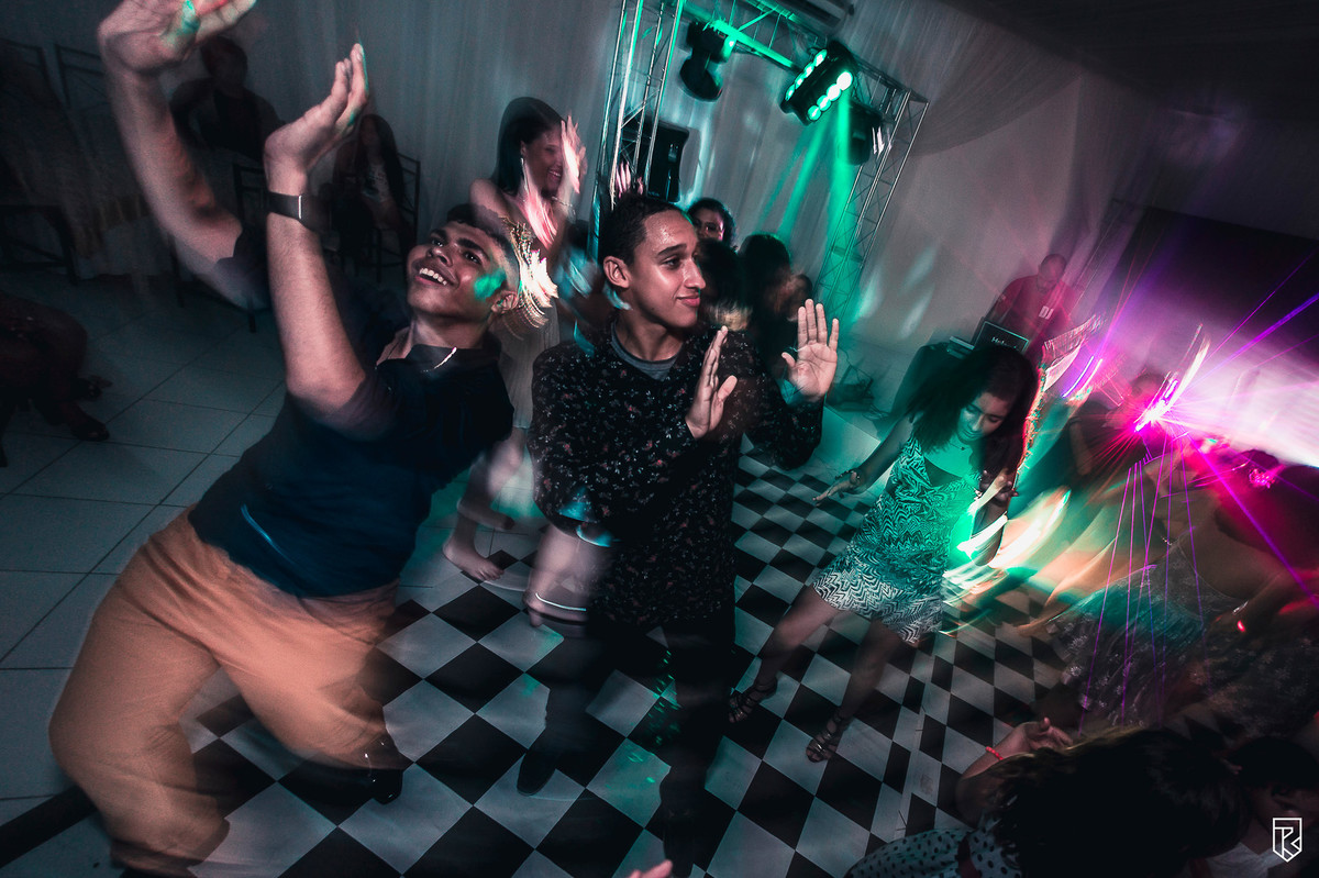 festa-15-anos-debutante-Camila-buffet-vestido-bolo-fotografia-Ricardo-Lima-Fotografo