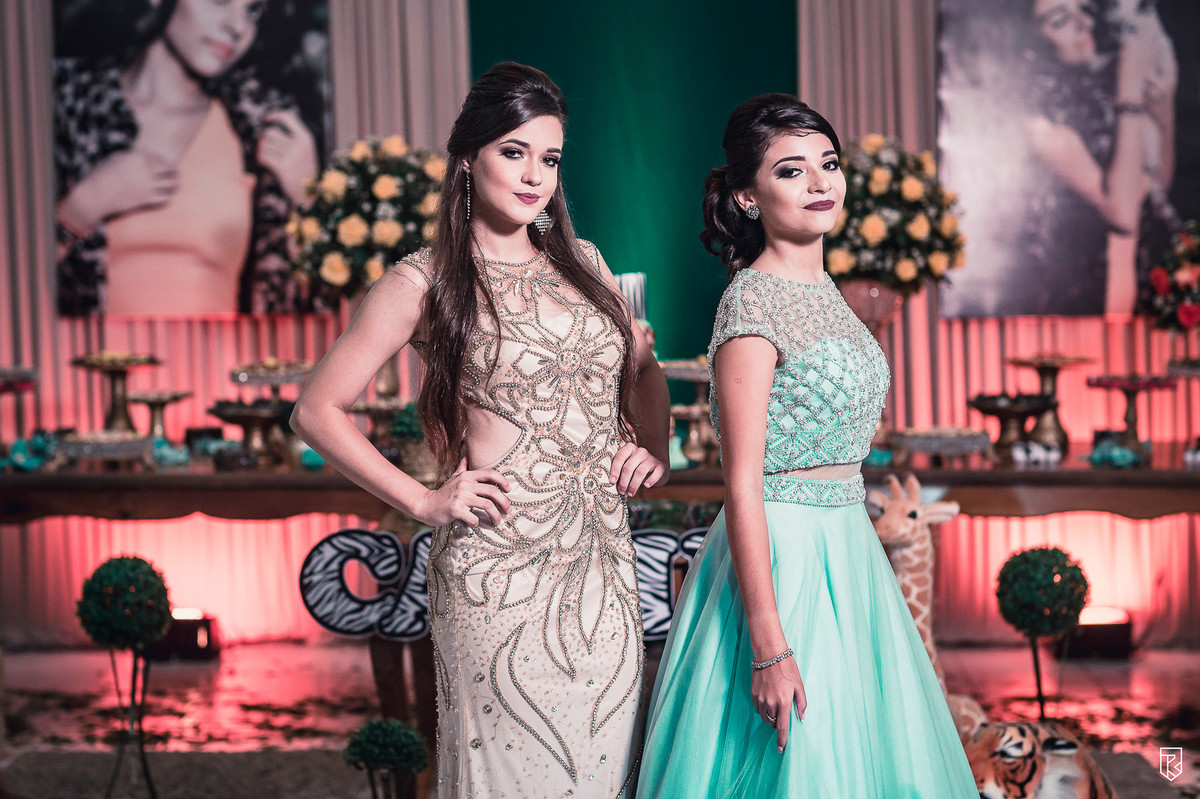 festa-15-anos-debutante-Camila-buffet-vestido-bolo-fotografia-Ricardo-Lima-Fotografo