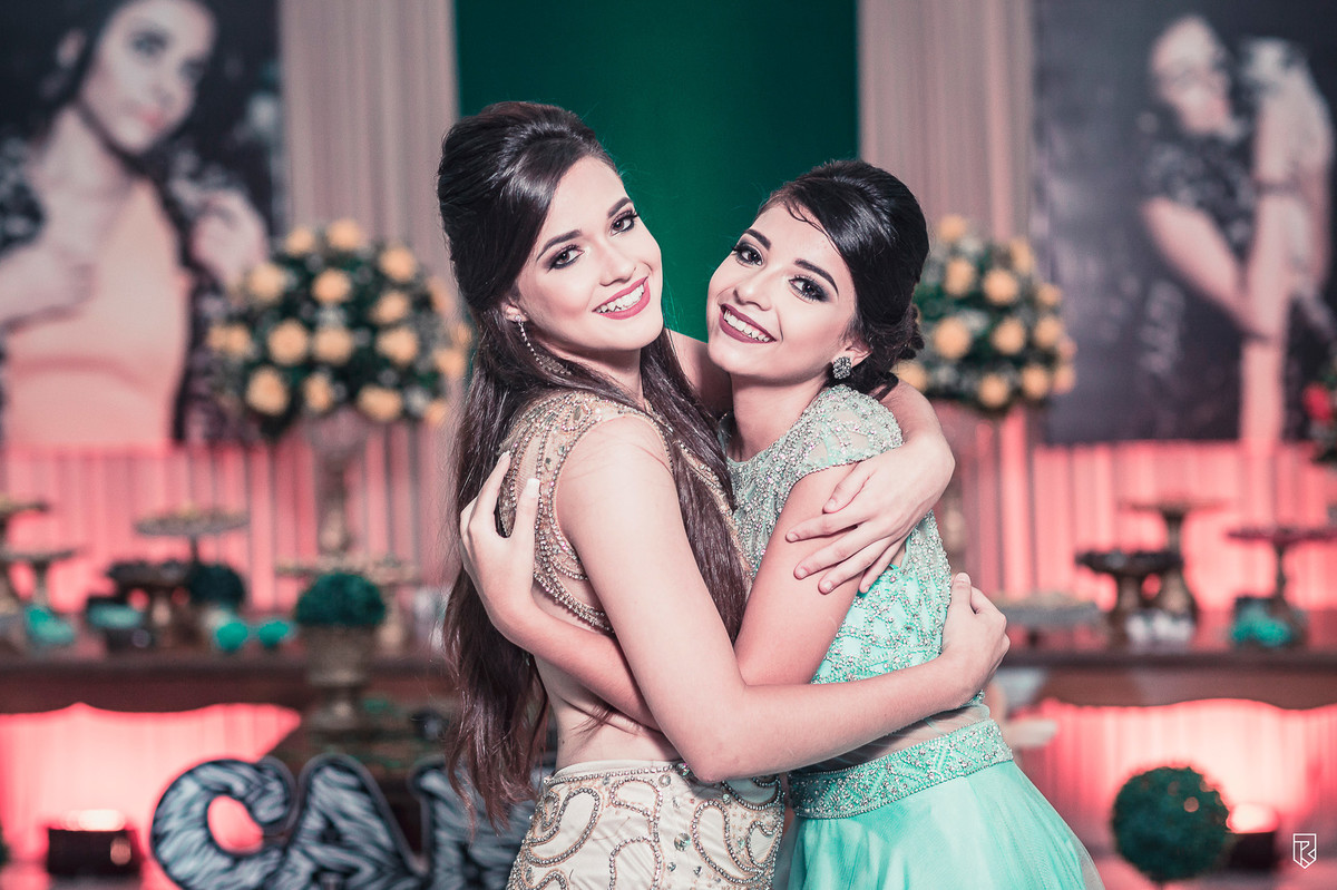 festa-15-anos-debutante-Camila-buffet-vestido-bolo-fotografia-Ricardo-Lima-Fotografo