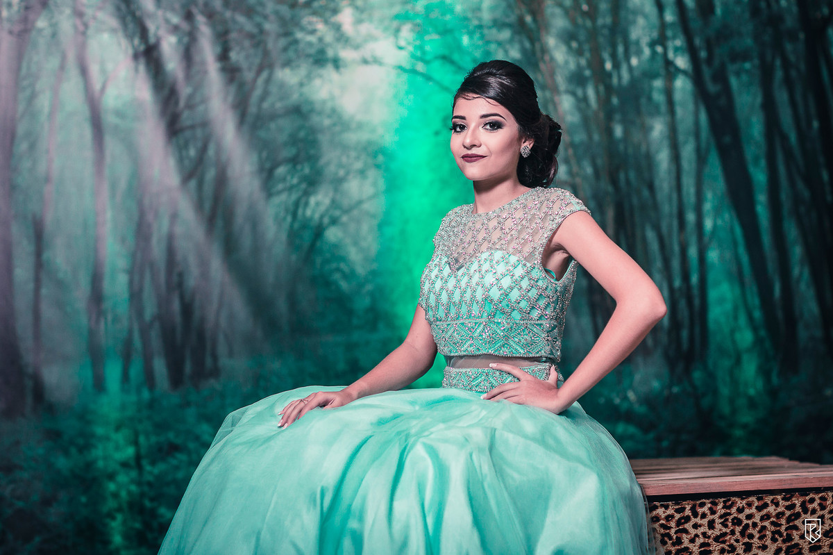 festa-15-anos-debutante-Camila-buffet-vestido-bolo-fotografia-Ricardo-Lima-Fotografo