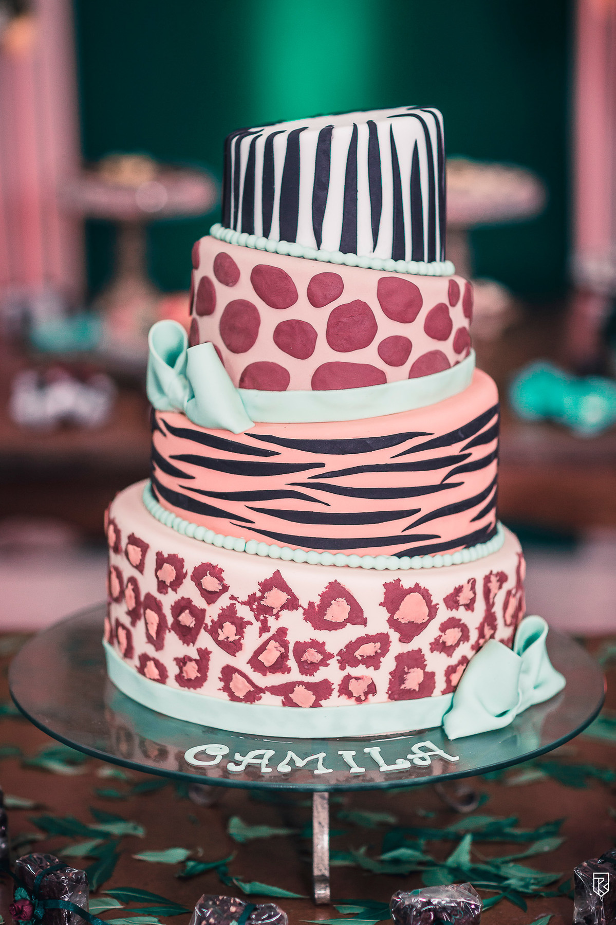 festa-15-anos-debutante-Camila-buffet-vestido-bolo-fotografia-Ricardo-Lima-Fotografo