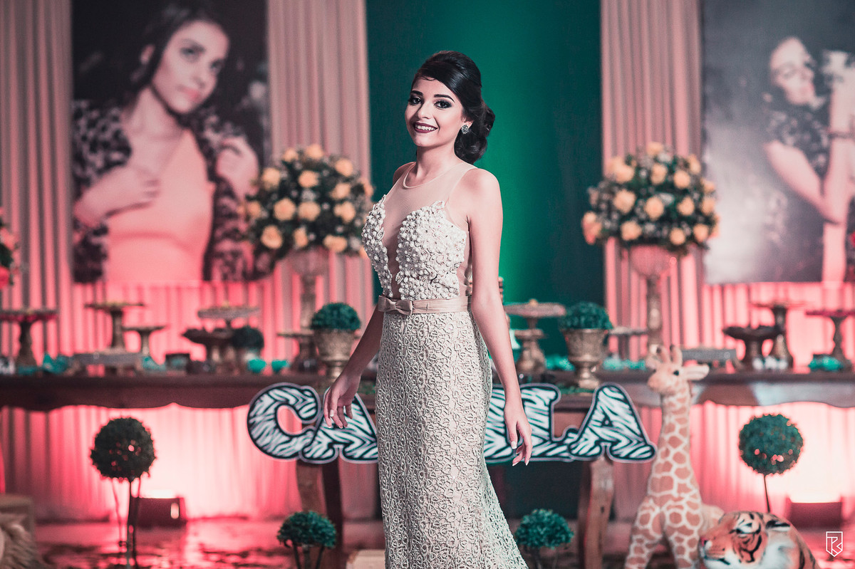 festa-15-anos-debutante-Camila-buffet-vestido-bolo-fotografia-Ricardo-Lima-Fotografo