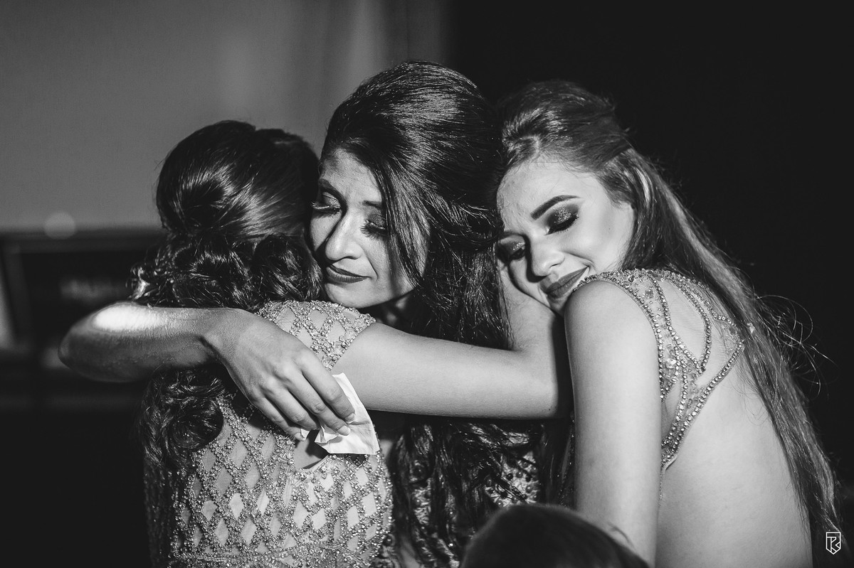 festa-15-anos-debutante-Camila-buffet-vestido-bolo-fotografia-Ricardo-Lima-Fotografo