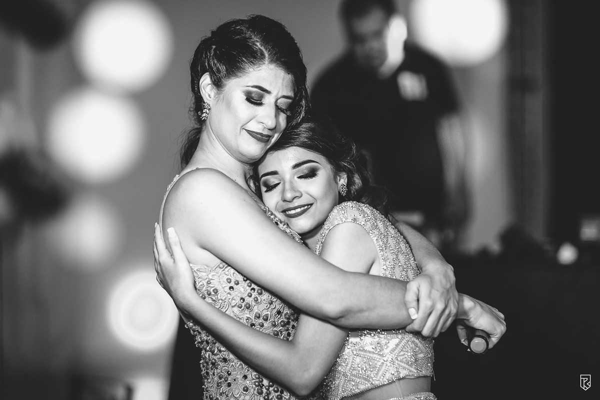 festa-15-anos-debutante-Camila-buffet-vestido-bolo-fotografia-Ricardo-Lima-Fotografo