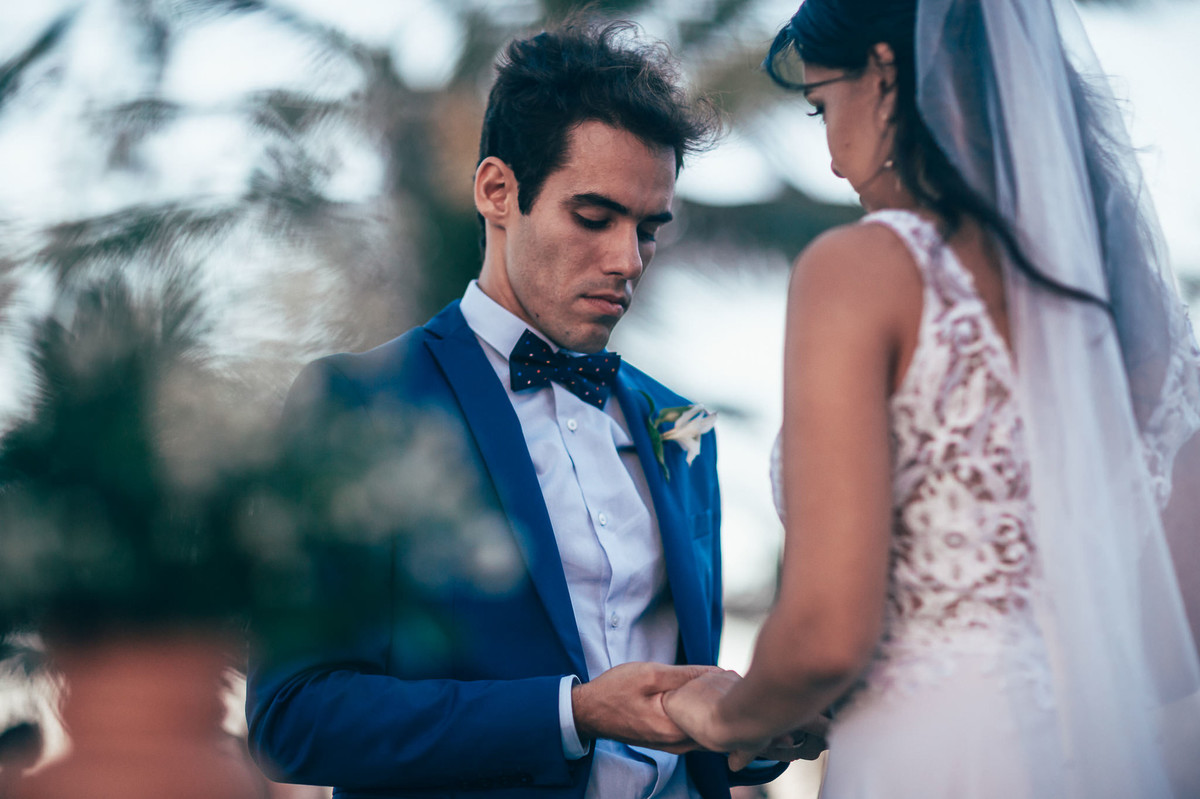 casamento-na-praia-cumbuco-ce-fotografia-de-casamento-making-of-noivo-e-noiva-por-do-sol-ricardo-lima-fotografo-de-casamento-em-fortaleza-ce
