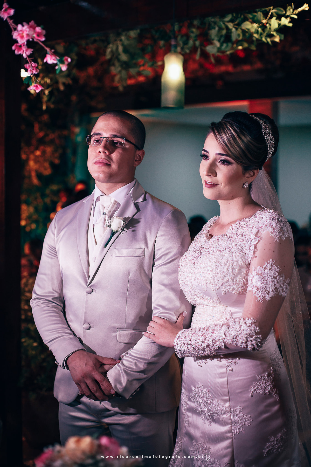 casamento-religioso-jonathan-rebecca-making-of-noiva-noivo-votos-festa-buffet-fotos-wedding-ricardo-lima-fotografo