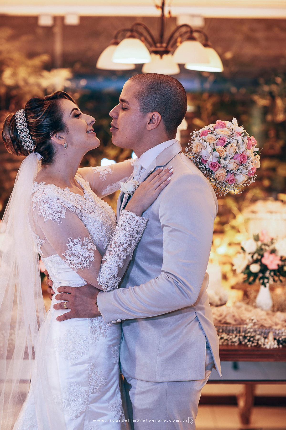casamento-religioso-jonathan-rebecca-making-of-noiva-noivo-votos-festa-buffet-fotos-wedding-ricardo-lima-fotografo