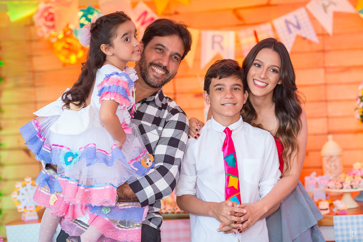 festa-infantil-tema-junina-bolo-festa-cores-decoração-arraiá-fotografia-Ricardo-Lima-Fortaleza