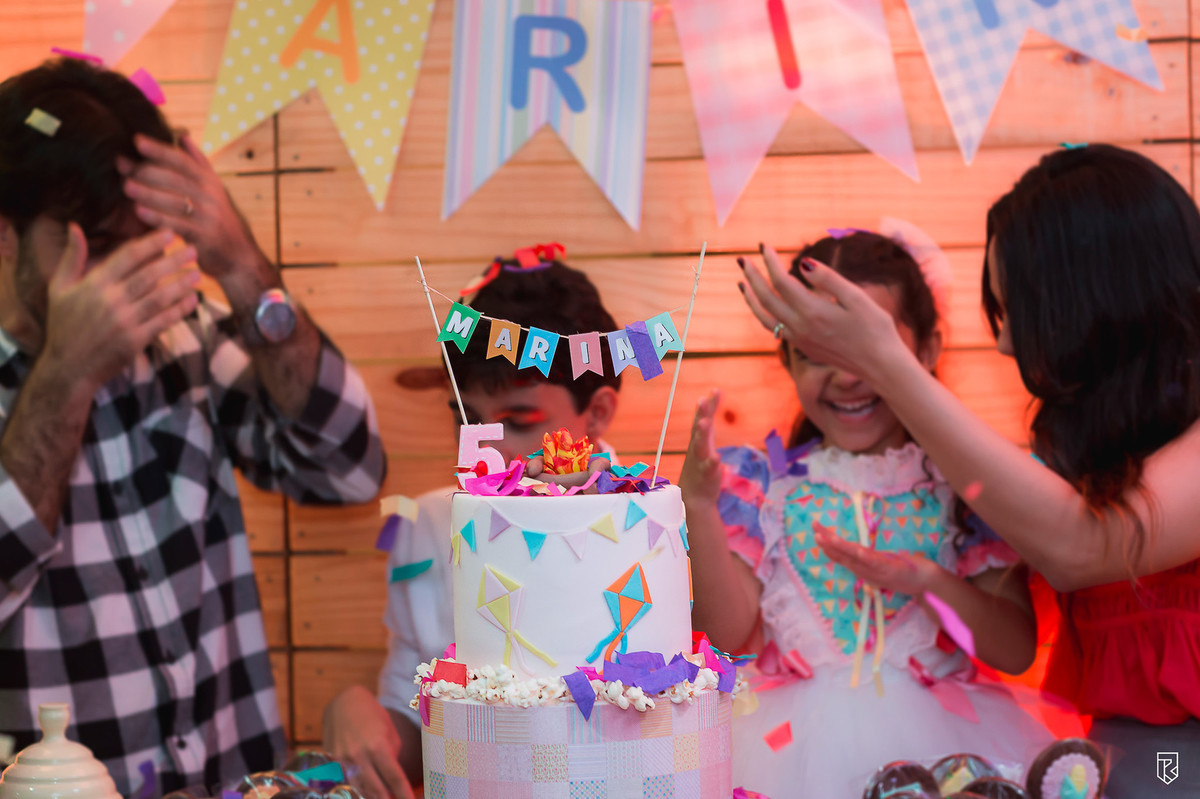 festa-infantil-tema-junina-bolo-festa-cores-decoração-arraiá-fotografia-Ricardo-Lima-Fortaleza