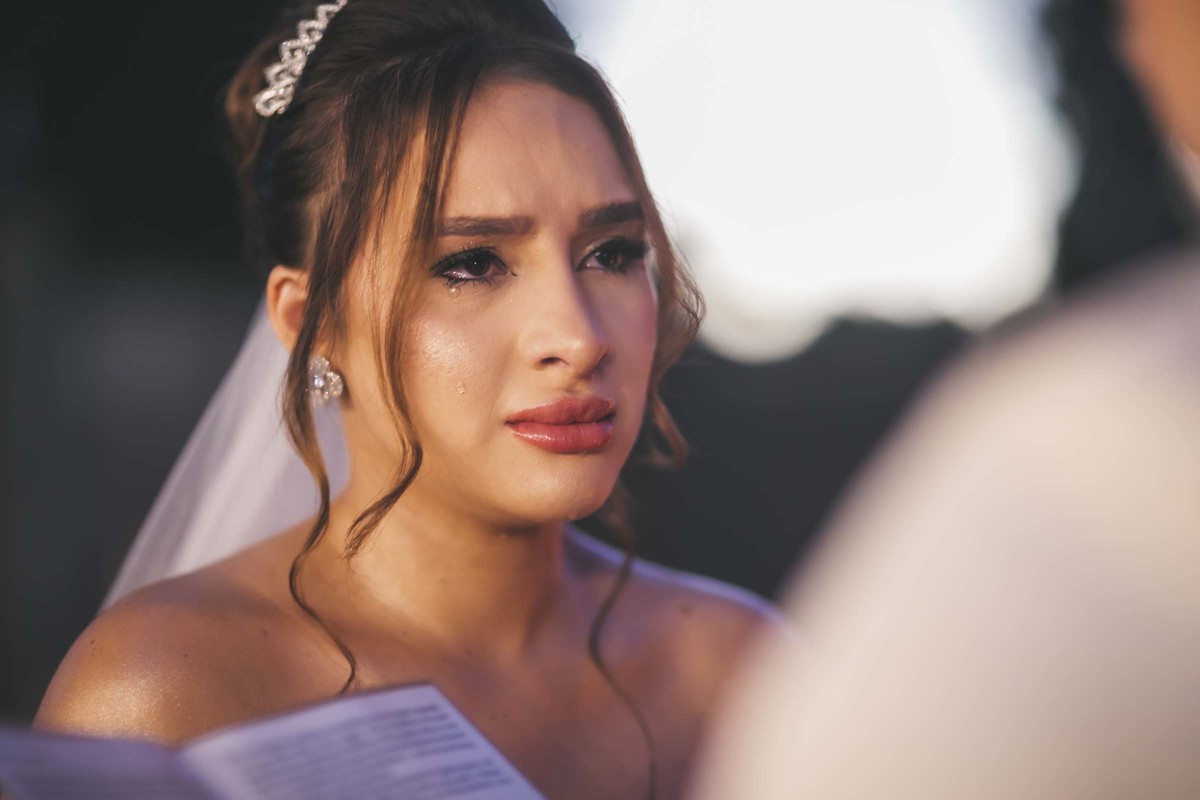 first look casamento

emoção a flor da pele

olhos que se encontram

amor verdadeiro

promessa de amor

casamento emocionante