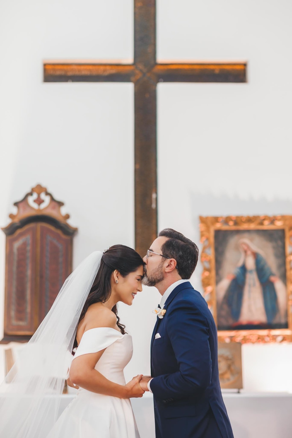 Fotografia de casal em Fortaleza, noivos apaixonados em momento romântico