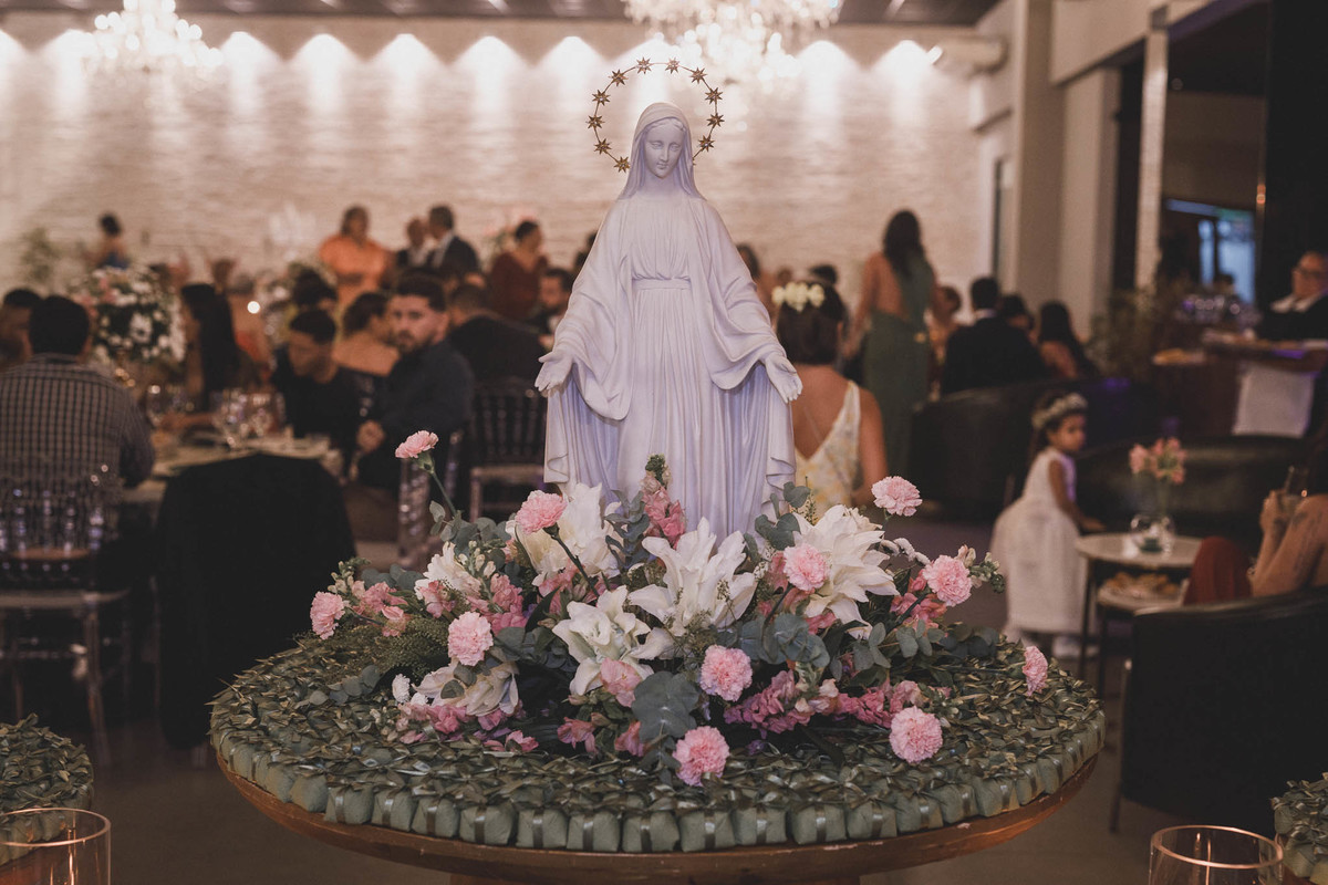 Decoração de casamento elegante no Royal Gourmet Fortaleza.