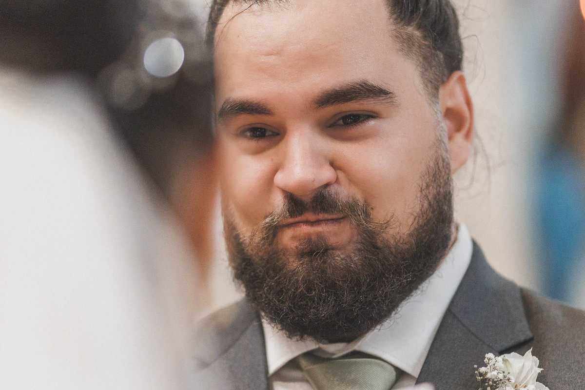 Cerimônia religiosa de casamento clássico no Mosteiro de São Bento.