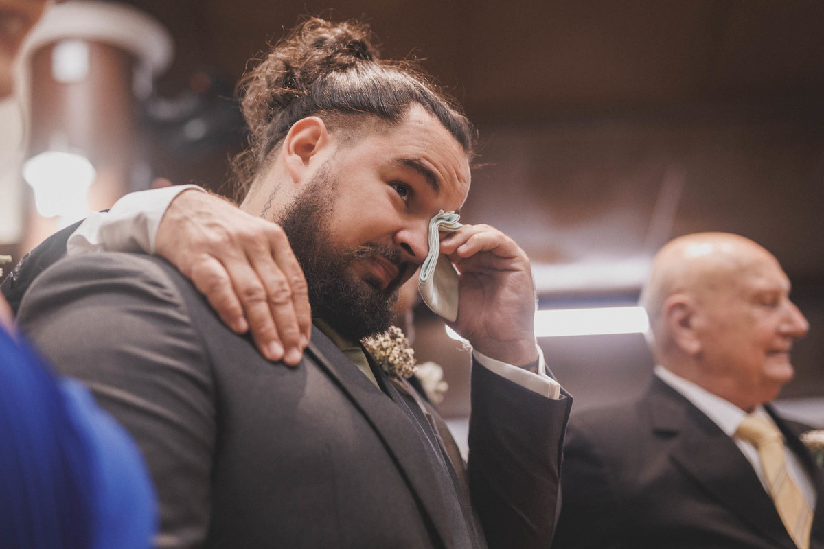 Cerimônia religiosa de casamento clássico no Mosteiro de São Bento.