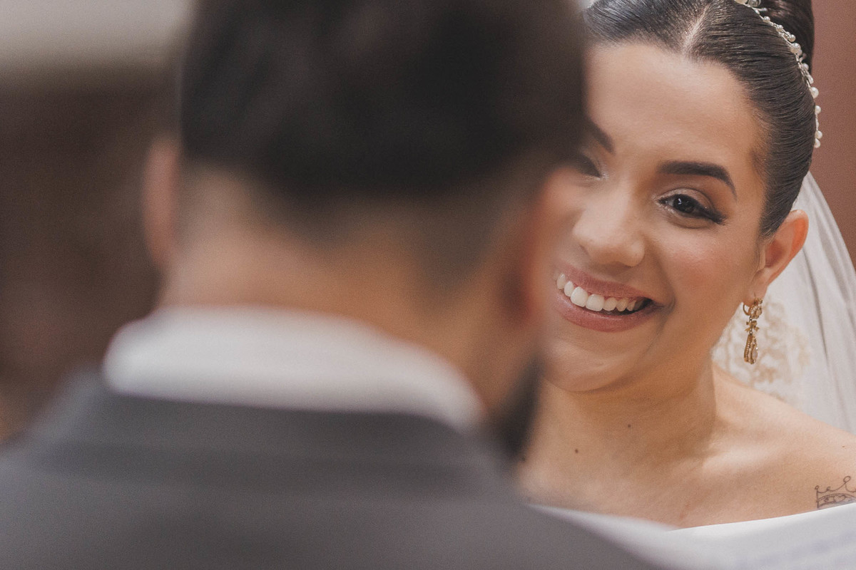 Cerimônia religiosa de casamento clássico no Mosteiro de São Bento.