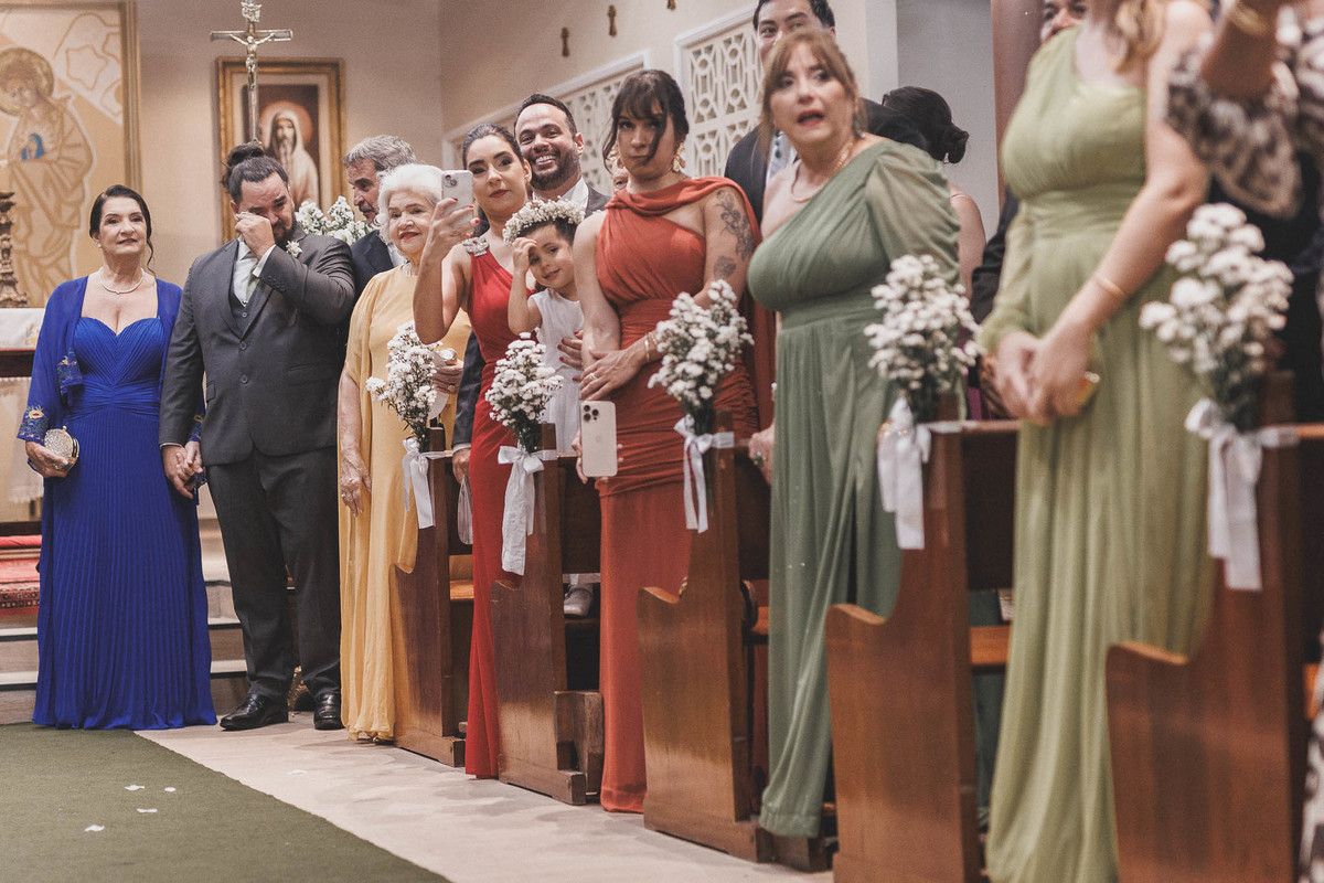 Cerimônia religiosa de casamento clássico no Mosteiro de São Bento.