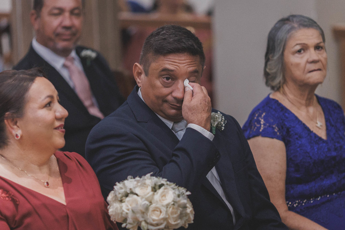 Cerimônia religiosa de casamento clássico no Mosteiro de São Bento.