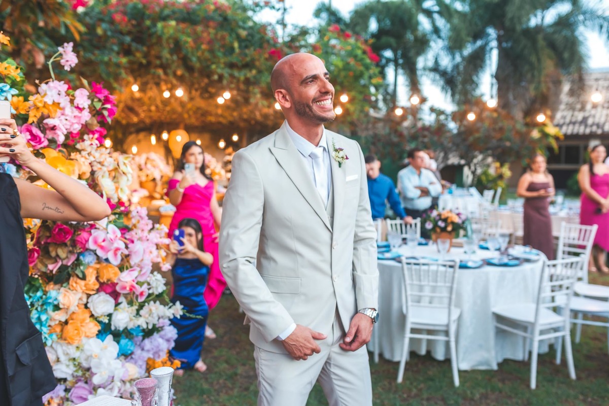 Cerimônia de casamento ao ar livre na Casa Maraponga às 16h