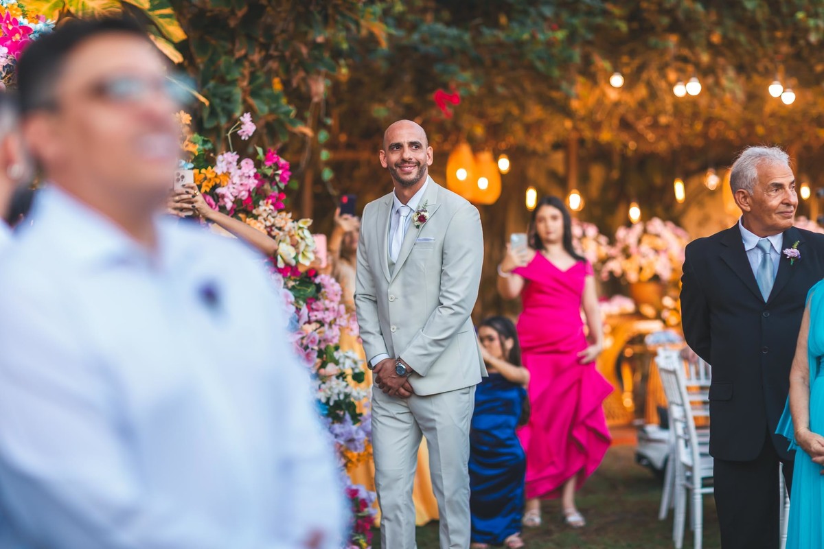 Cerimônia de casamento ao ar livre na Casa Maraponga às 16h