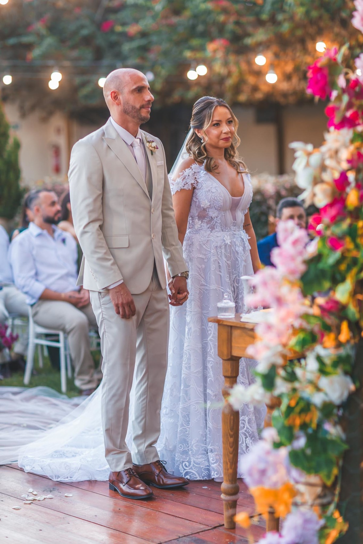 Cerimônia de casamento ao ar livre na Casa Maraponga às 16h