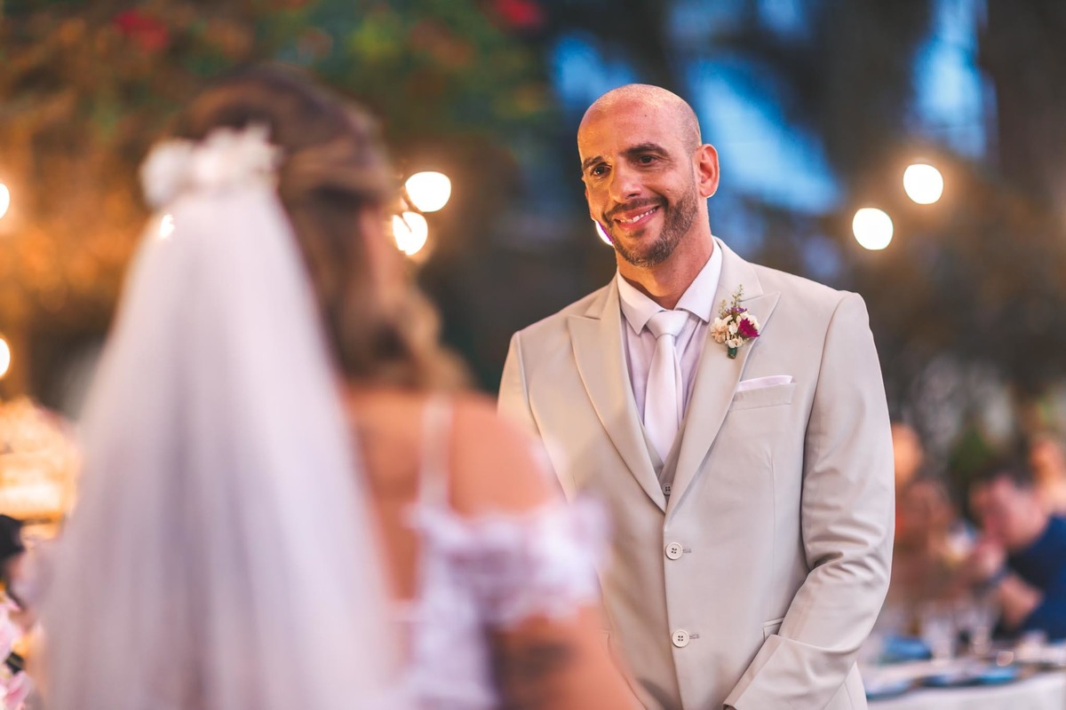 Cerimônia de casamento ao ar livre na Casa Maraponga às 16h