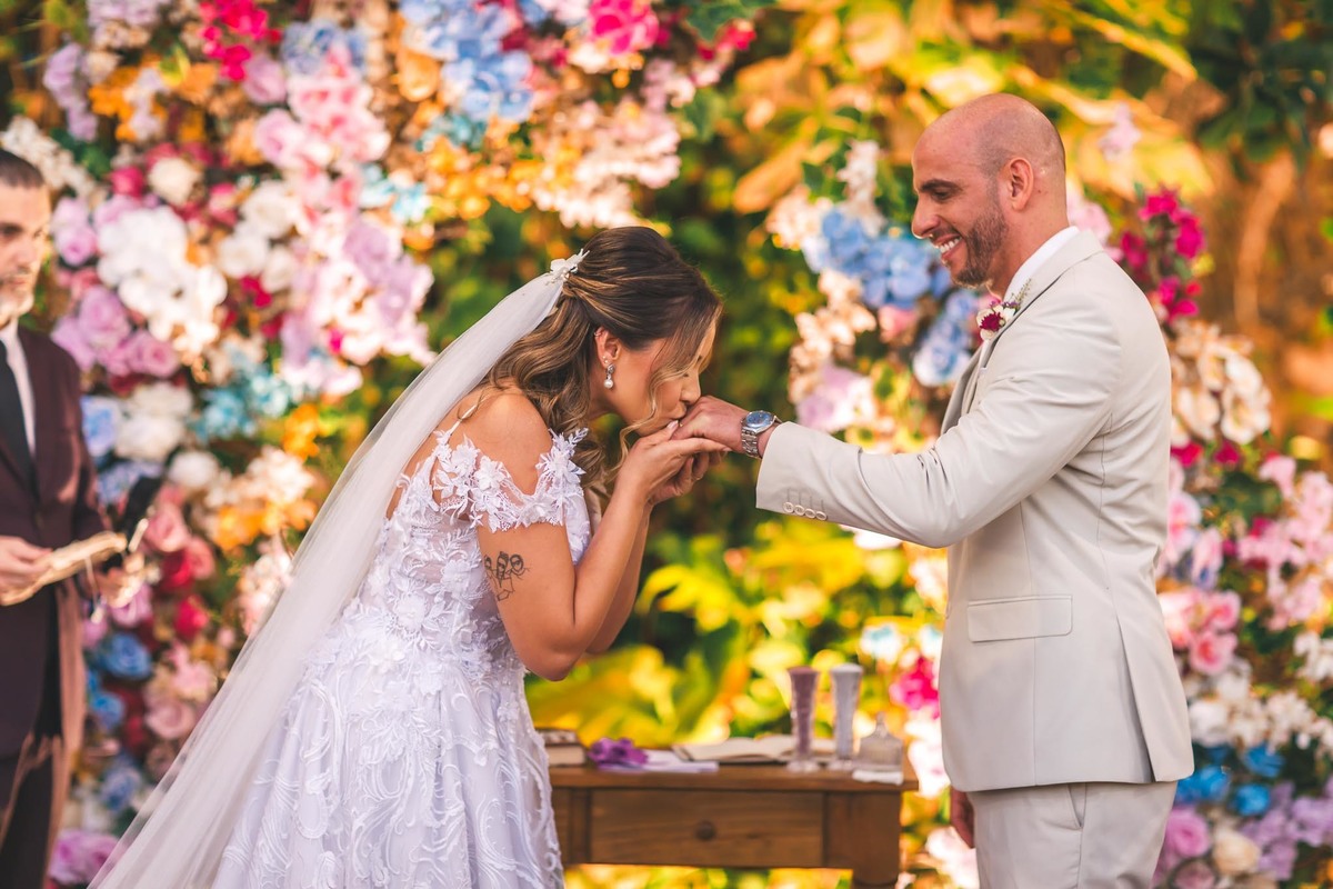 Cerimônia de casamento ao ar livre na Casa Maraponga às 16h