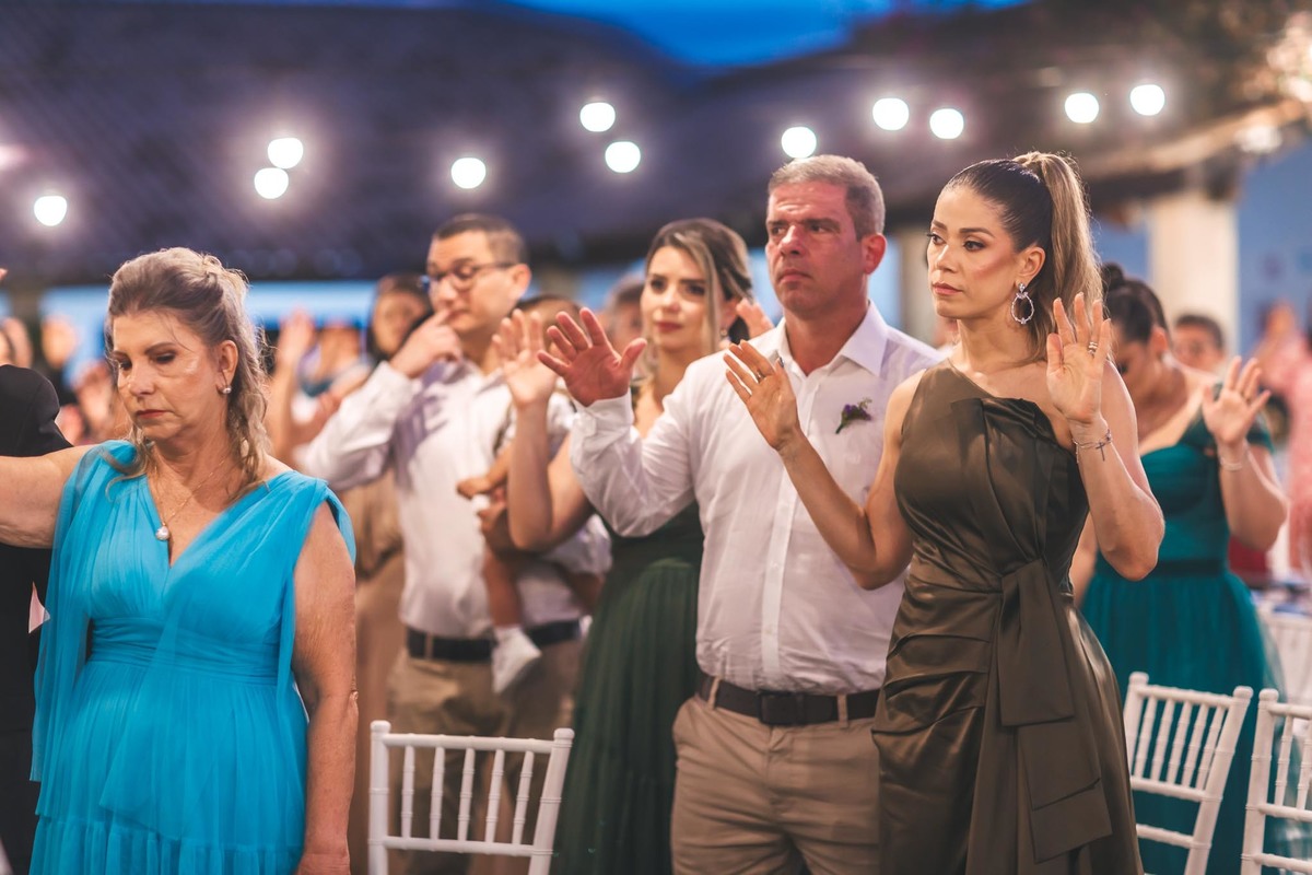 Cerimônia de casamento ao ar livre na Casa Maraponga às 16h