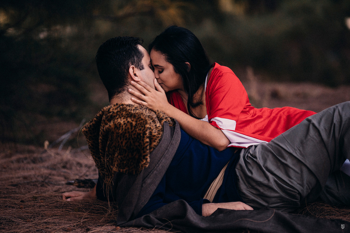 ensaio-pre-wedding-casal-vinking-game-of-trones-manga-guerreiro-medieval-book-casamento-criativo-diferente