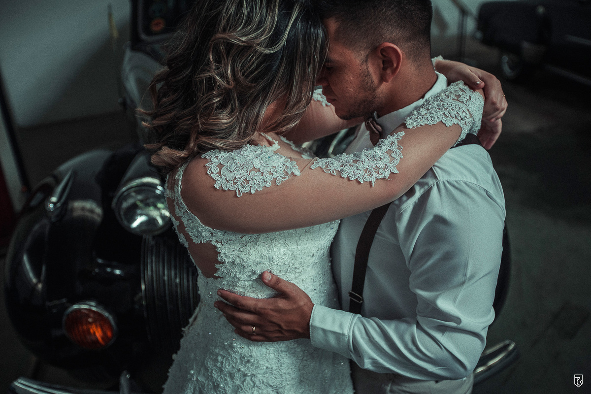 ensaio-retrô-vintage-casal-museu-automovel-fortaleza-ce-ricardo-lima-fotografo-casamento