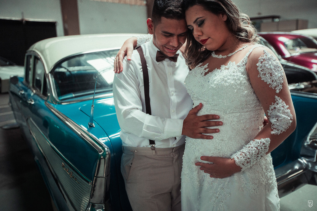ensaio-retrô-vintage-casal-museu-automovel-fortaleza-ce-ricardo-lima-fotografo-casamento
