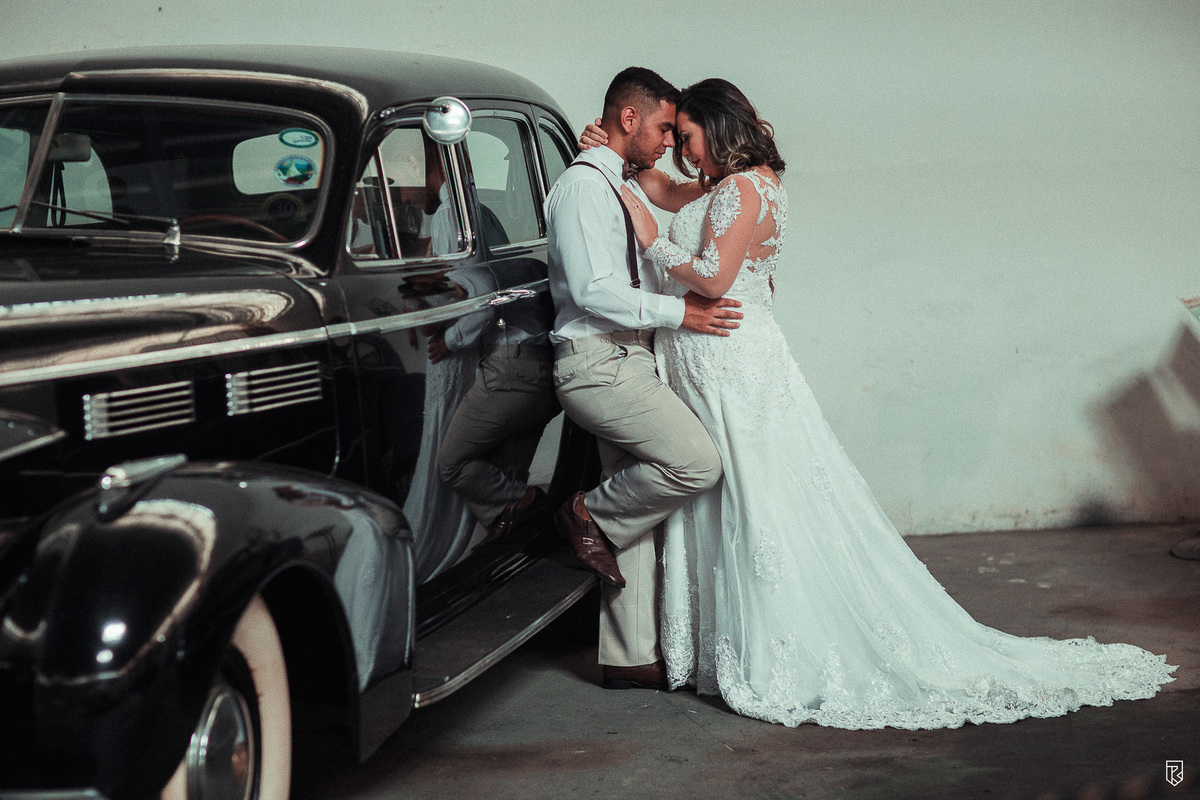 ensaio-retrô-vintage-casal-museu-automovel-fortaleza-ce-ricardo-lima-fotografo-casamento