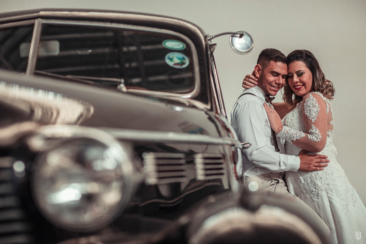 ensaio-retrô-vintage-casal-museu-automovel-fortaleza-ce-ricardo-lima-fotografo-casamento