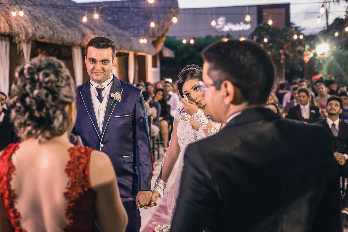 wedding-casamento-noivos-noivas-cerimonialista-bolo-vestido-noiva-emoção-daminhas-pajens-ta-bonito-fotografia-casal