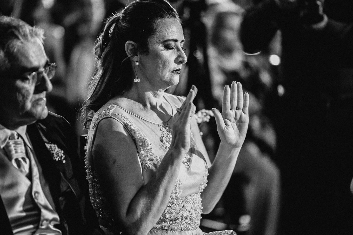 wedding-casamento-noivos-noivas-cerimonialista-bolo-vestido-noiva-emoção-daminhas-pajens-ta-bonito-fotografia-casal