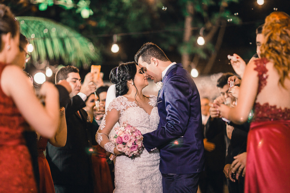 wedding-casamento-noivos-noivas-cerimonialista-bolo-vestido-noiva-emoção-daminhas-pajens-ta-bonito-fotografia-casal
