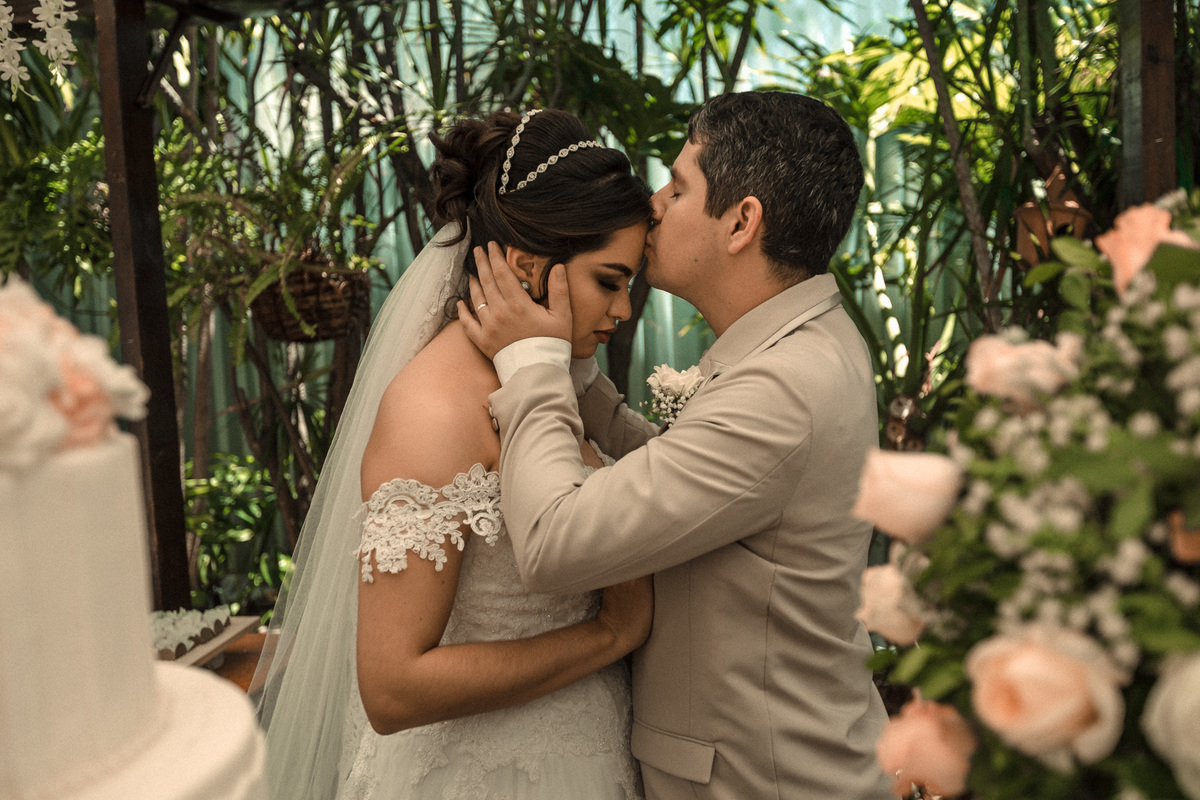 casamento-dia-mango-noivos-fotografia-restaurante-mini-wedding-fortaleza-ceara-vestido-ricardo-lima-fotografo