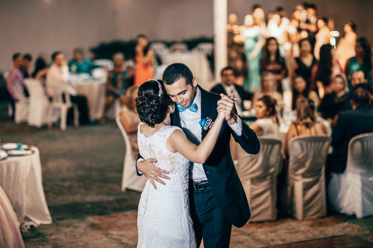 wedding-noiva-casamento-noivo-making-of-grande-dia-união-celebração-vestido-de-noiva-terno-bolo-buffet-igreja-cerimonia-recepção-fotografo-de-casament-fortaleza-ceara