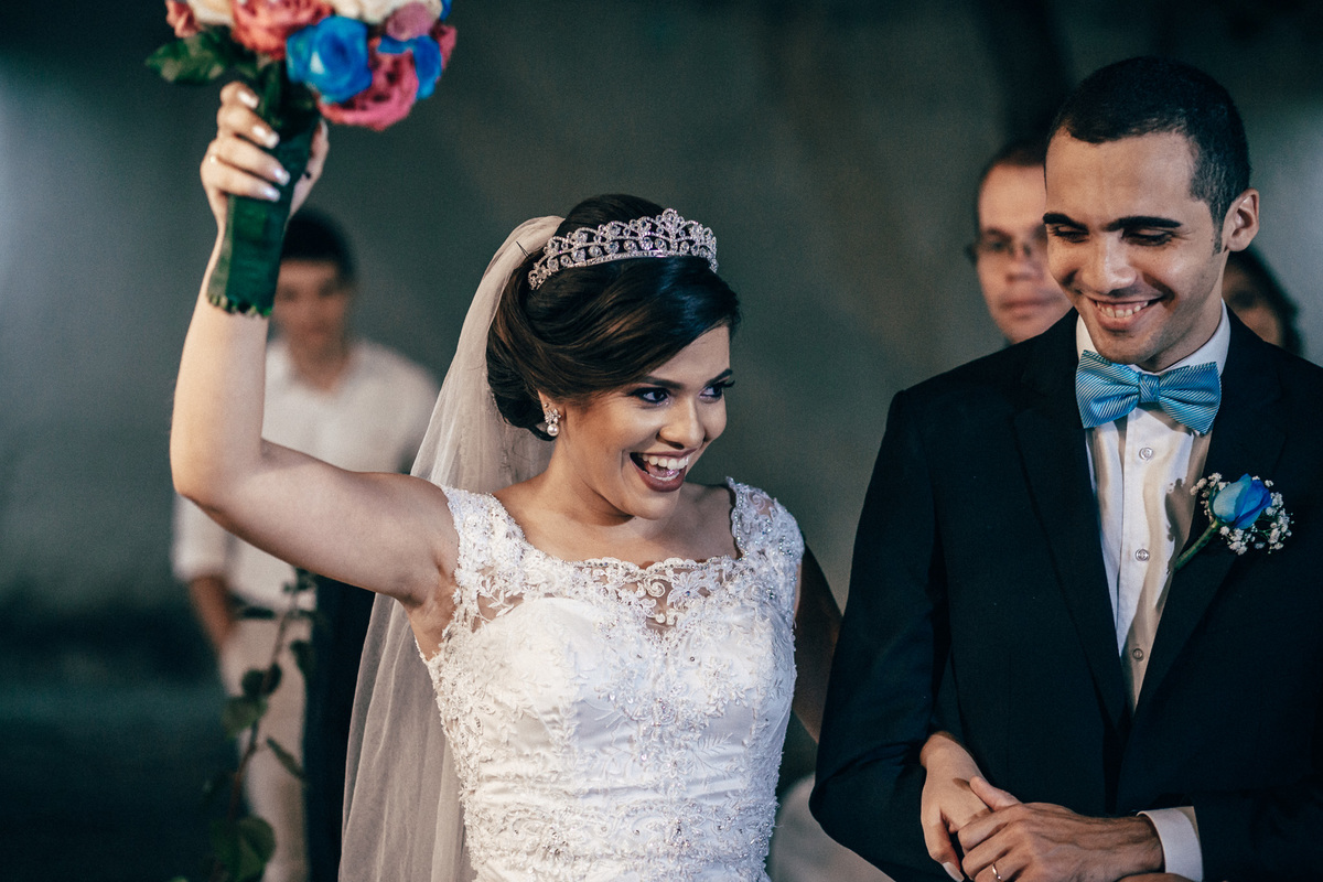 wedding-noiva-casamento-noivo-making-of-grande-dia-união-celebração-vestido-de-noiva-terno-bolo-buffet-igreja-cerimonia-recepção-fotografo-de-casament-fortaleza-ceara