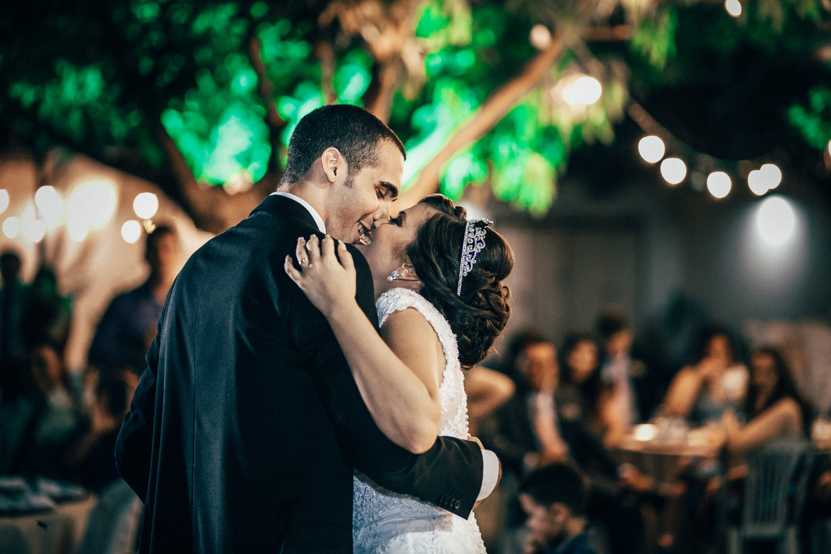 wedding-noiva-casamento-noivo-making-of-grande-dia-união-celebração-vestido-de-noiva-terno-bolo-buffet-igreja-cerimonia-recepção-fotografo-de-casament-fortaleza-ceara