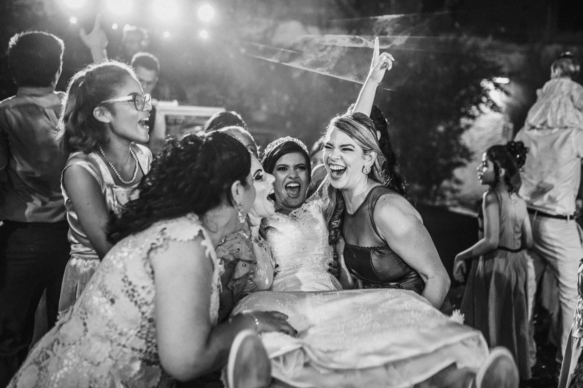 wedding-noiva-casamento-noivo-making-of-grande-dia-união-celebração-vestido-de-noiva-terno-bolo-buffet-igreja-cerimonia-recepção-fotografo-de-casament-fortaleza-ceara