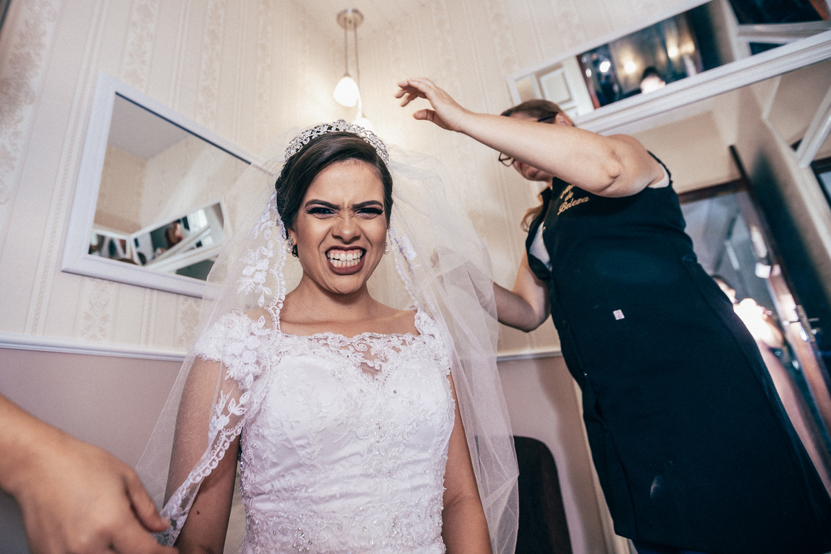 wedding-noiva-casamento-noivo-making-of-grande-dia-união-celebração-vestido-de-noiva-terno-bolo-buffet-igreja-cerimonia-recepção-fotografo-de-casament-fortaleza-ceara