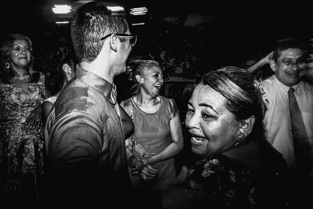 wedding-noiva-casamento-noivo-making-of-grande-dia-união-celebração-vestido-de-noiva-terno-bolo-buffet-igreja-cerimonia-recepção-fotografo-de-casament-fortaleza-ceara