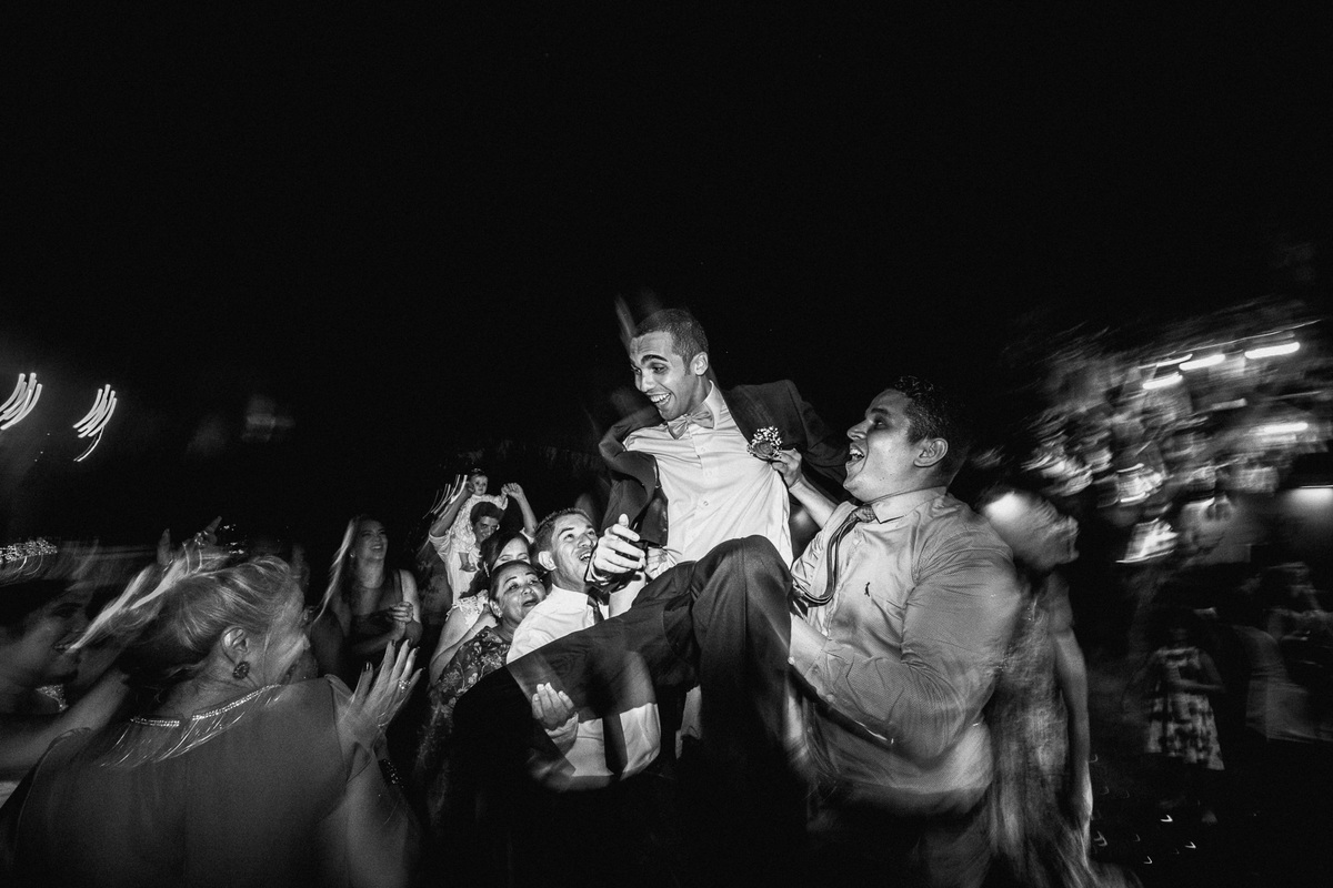 wedding-noiva-casamento-noivo-making-of-grande-dia-união-celebração-vestido-de-noiva-terno-bolo-buffet-igreja-cerimonia-recepção-fotografo-de-casament-fortaleza-ceara