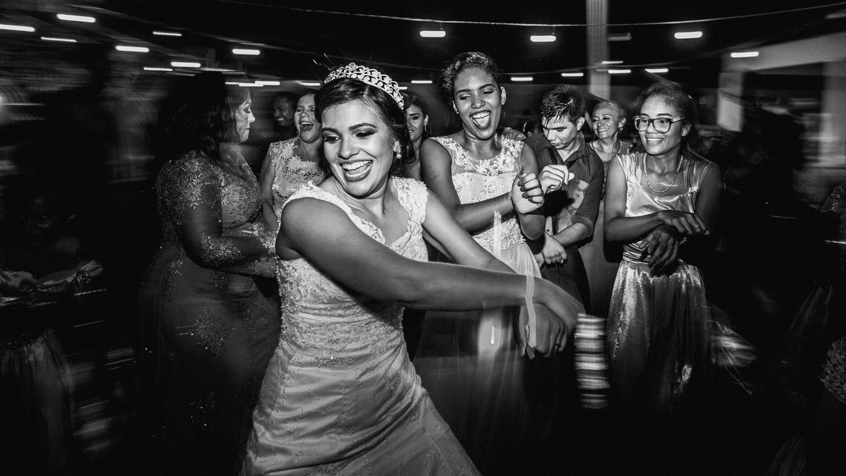 wedding-noiva-casamento-noivo-making-of-grande-dia-união-celebração-vestido-de-noiva-terno-bolo-buffet-igreja-cerimonia-recepção-fotografo-de-casament-fortaleza-ceara