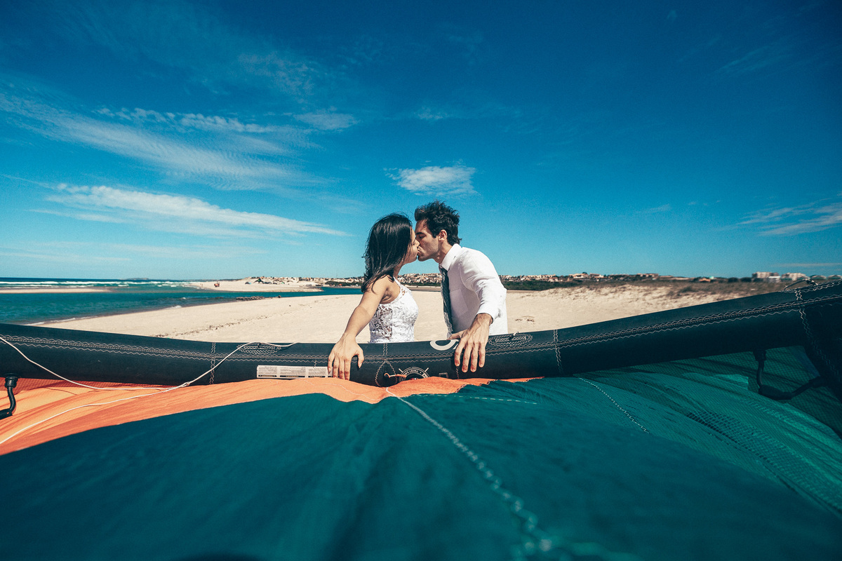 ensaio-pre-wedding-book-casal-pós-casamento-sessão-fotografica-praia-cofeco-fortaleza-caucaia-trash-the-drass-ricardo-lima-fotografia