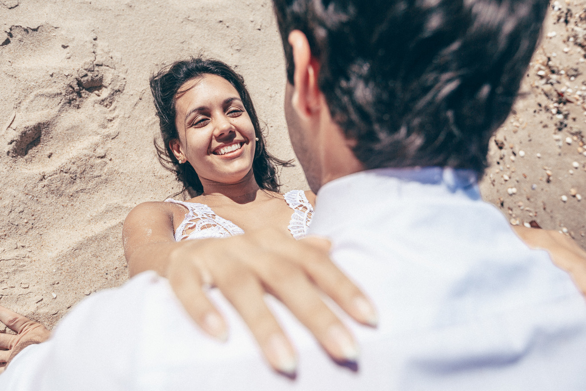 ensaio-pre-wedding-book-casal-pós-casamento-sessão-fotografica-praia-cofeco-fortaleza-caucaia-trash-the-drass-ricardo-lima-fotografia